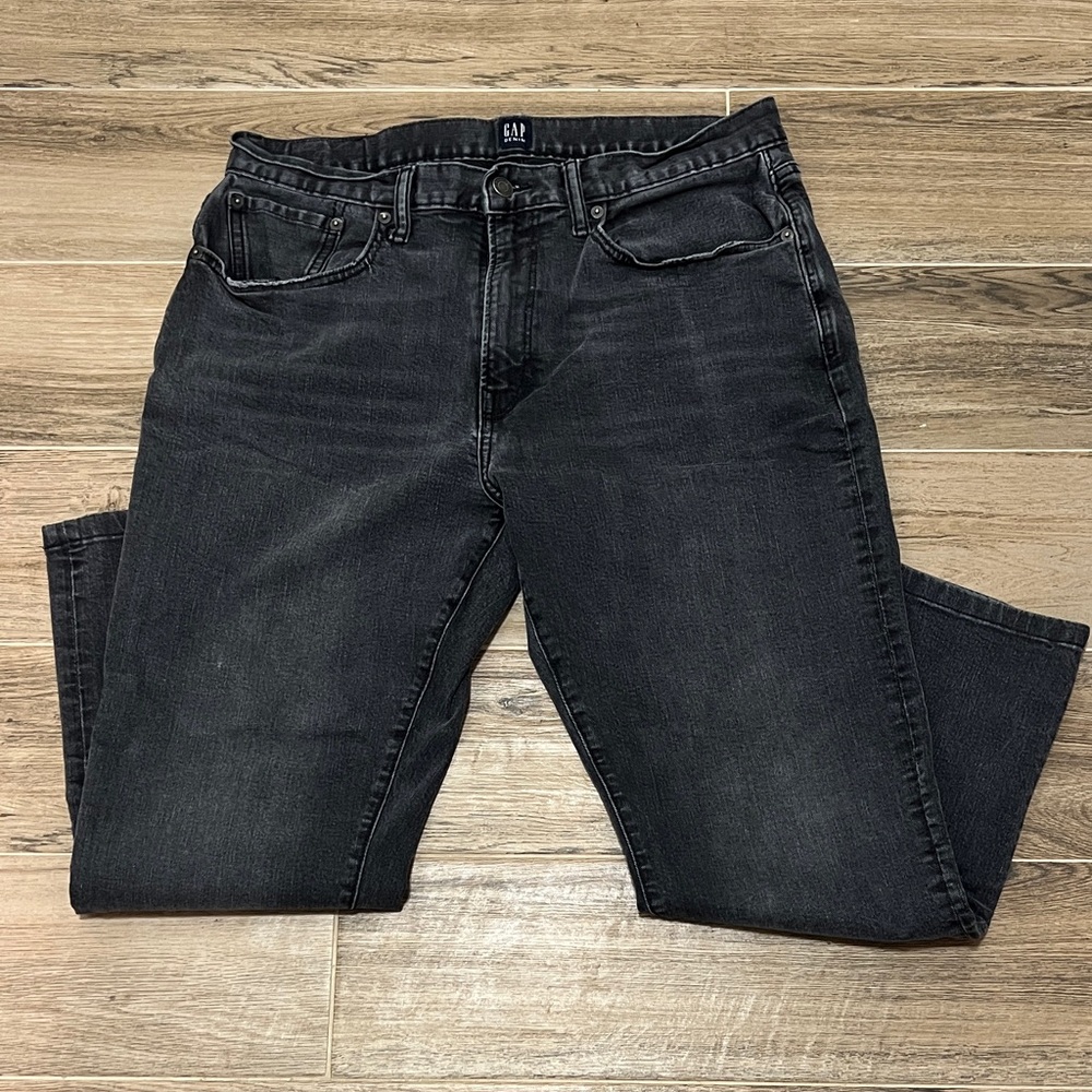 GAP Men's Charcoal Slim Jeans